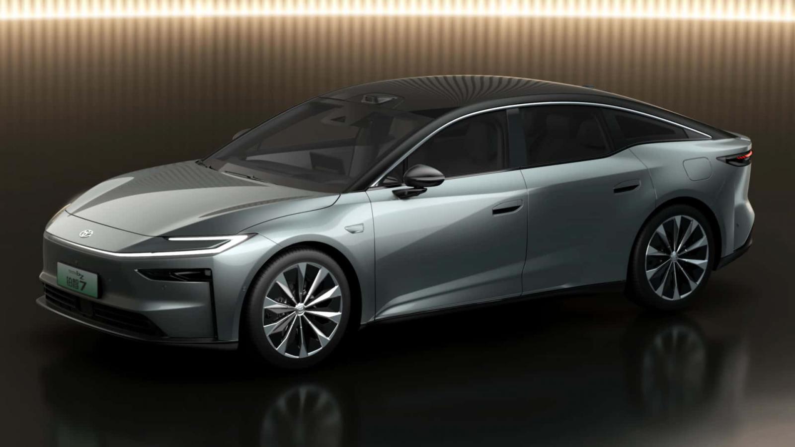 Το bZ7 είναι η ηλεκτρική ναυαρχίδα της Toyota!